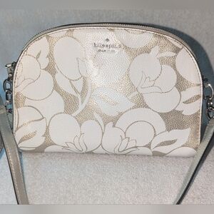 Kate Spade Larchmont Avenue Breezy floral Tori crossbody.